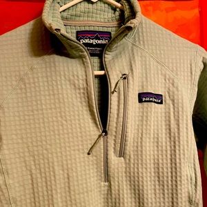 Patagonia half zip